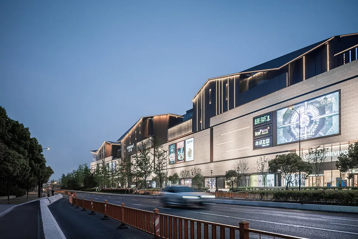 Outdoor Wall-mounted LED Screen Outdoor Wall-mounted LED Screen